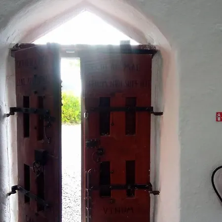 The Burren Art Gallery Built In 1798 Дом отдыха *