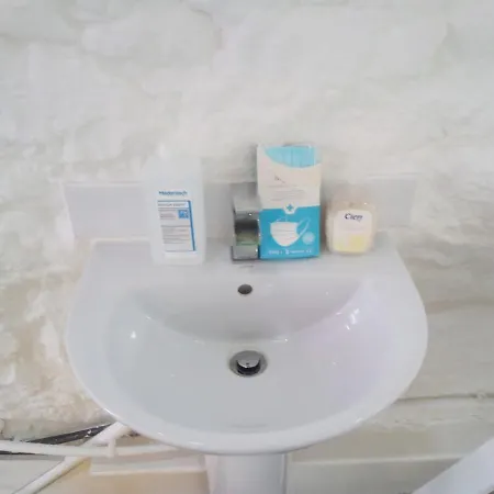 The Burren Art Gallery Built In 1798 Nyaraló